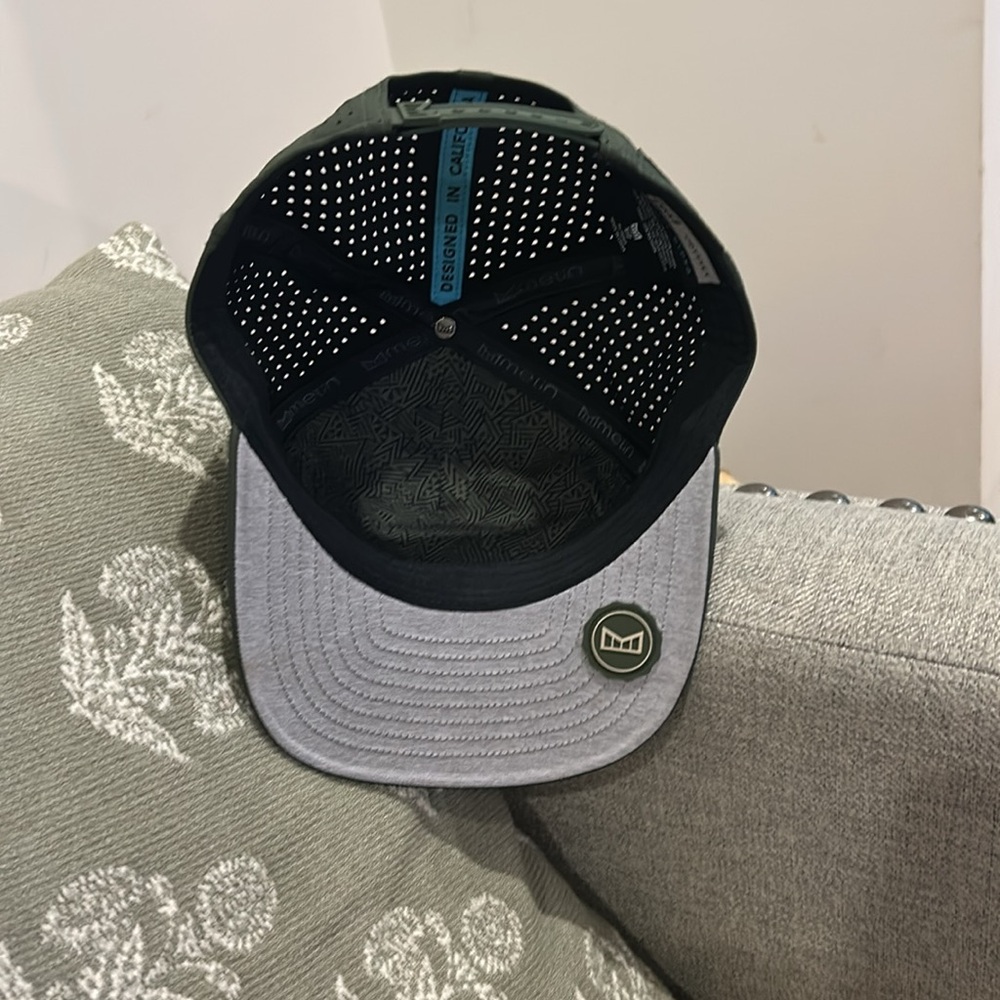 Melin Brand Dark Green Hat- Size S - Picture 2 of 4